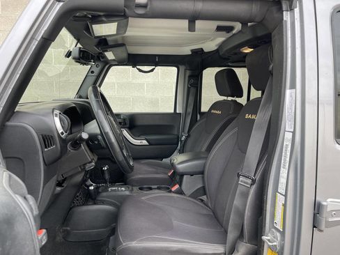 Used 2013 Jeep Wrangler Unlimited Sahara w/ Connectivity Group image 6