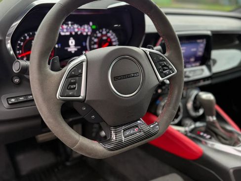 Used 2020 Chevrolet Camaro ZL1 RWD image 2