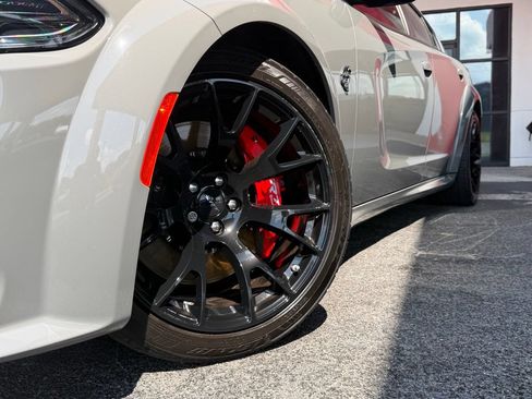 Used 2023 Dodge Charger SRT Hellcat RWD image 2