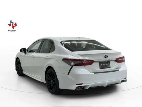 Used 2021 Toyota Camry XSE w/ Navigation Upgrade Package FWD image 4