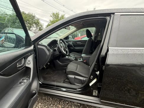 Used 2020 Nissan Rogue S AWD/4WD image 9