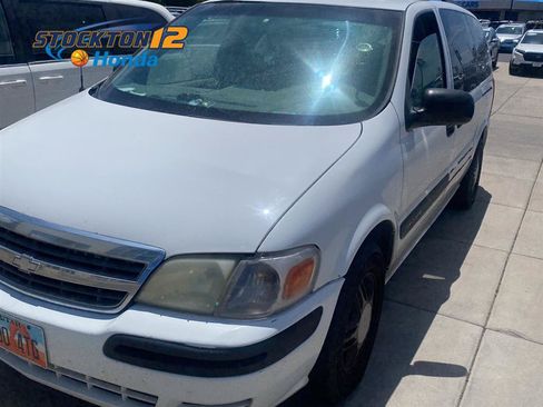 Used 2004 Chevrolet Venture LS w/ Easy Order Package FWD image 1