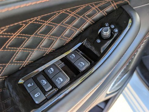 Used 2023 Jeep Grand Cherokee Summit image 34