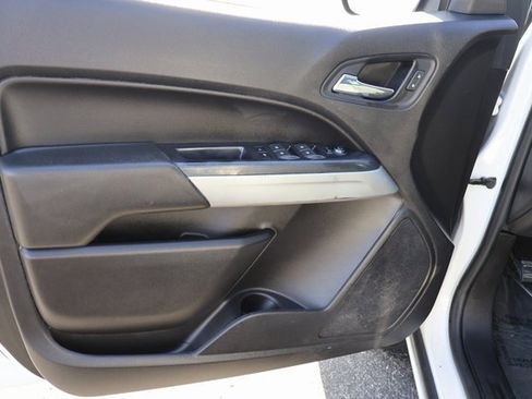 Used 2021 Chevrolet Colorado LT image 11