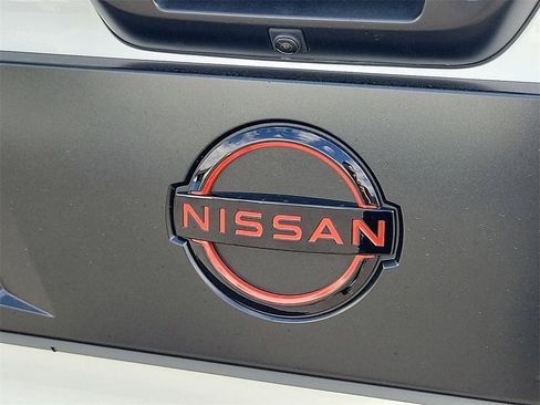 Used 2023 Nissan Titan PRO-4X w/ Pro-4x Convenience Package image 25