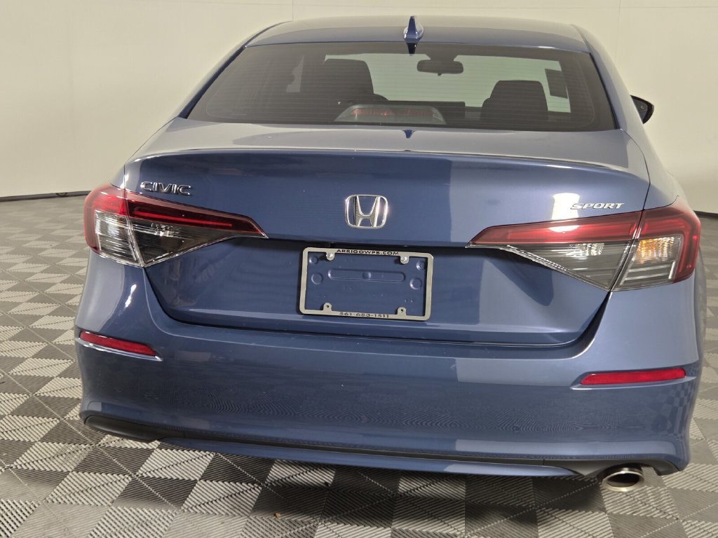 Used 2025 Honda Civic Sport image 5