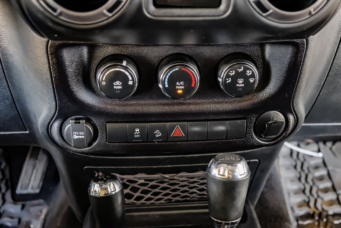 Used 2016 Jeep Wrangler Sport AWD/4WD image 26