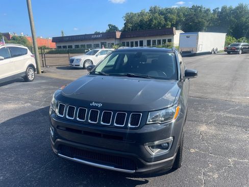Used 2018 Jeep Compass Limited w/ Navigation Group FWD image 1