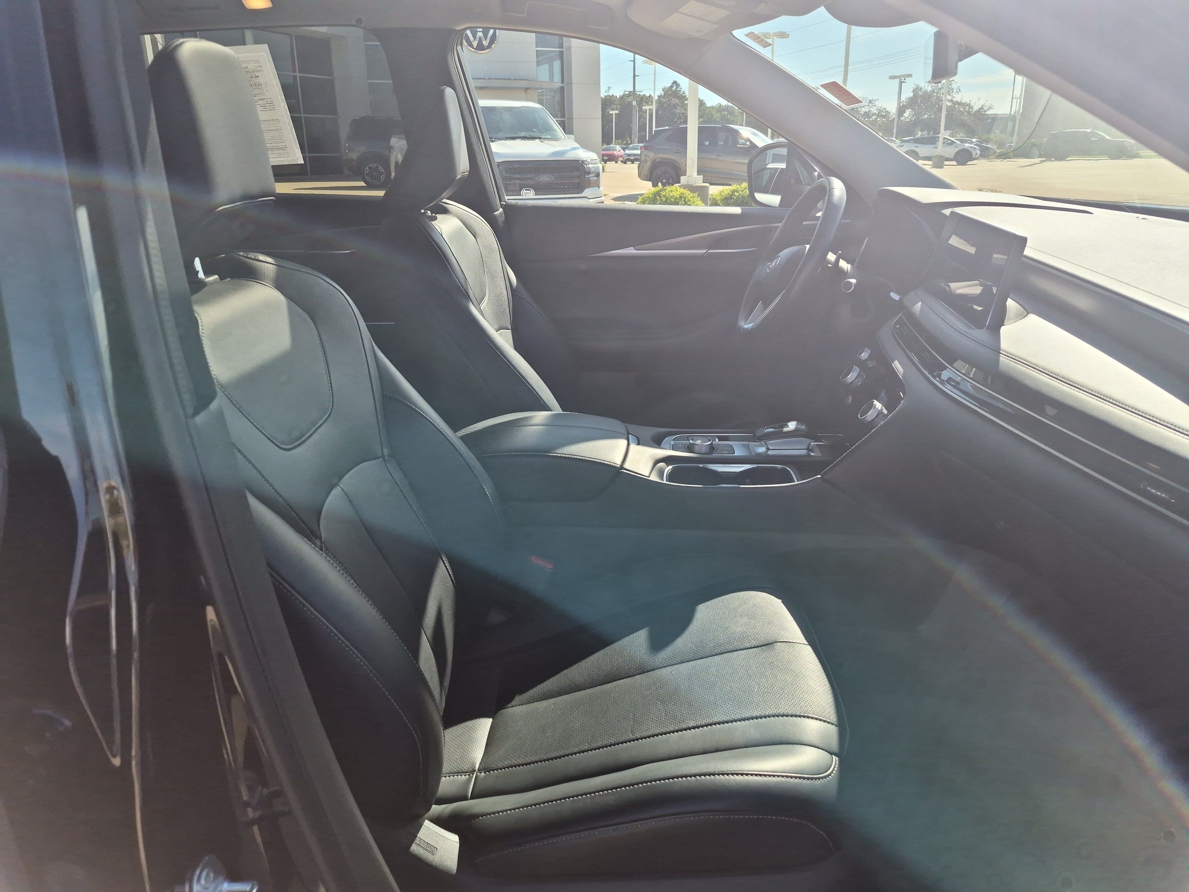 Used 2023 INFINITI QX60 Luxe AWD/4WD image 11