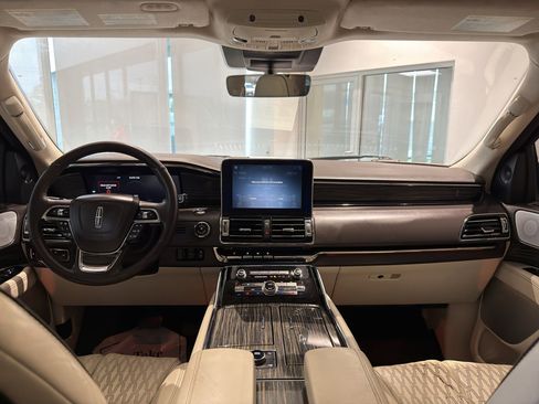 Used 2019 Lincoln Navigator Black Label image 15