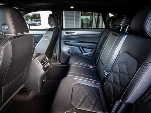 New 2026 Volkswagen Atlas Cross Sport SE image 45