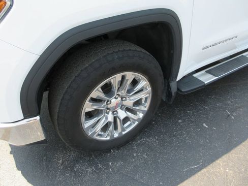 Used 2021 GMC Sierra 1500 SLT w/ SLT Premium Plus Package AWD/4WD image 13