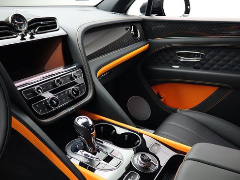 New 2025 Bentley Bentayga image 26