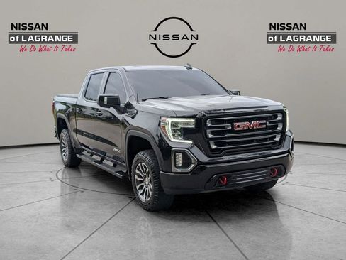 Used 2021 GMC Sierra 1500 AT4 w/ AT4 Preferred Package AWD/4WD image 3