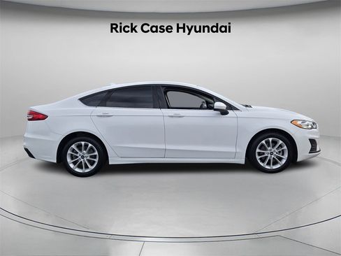 Used 2020 Ford Fusion SE image 4