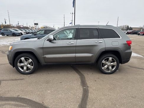 Used 2012 Jeep Grand Cherokee Overland image 5
