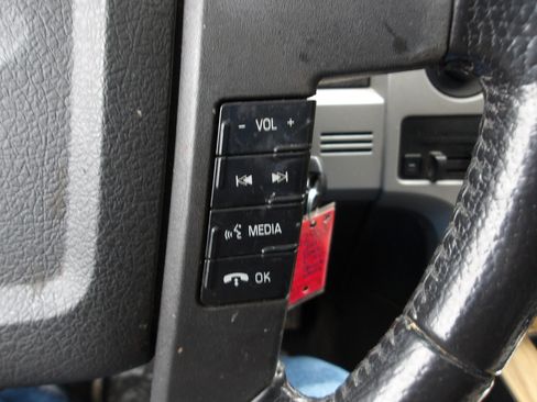 Used 2011 Ford F150 Lariat w/ Lariat Chrome Pkg AWD/4WD image 18