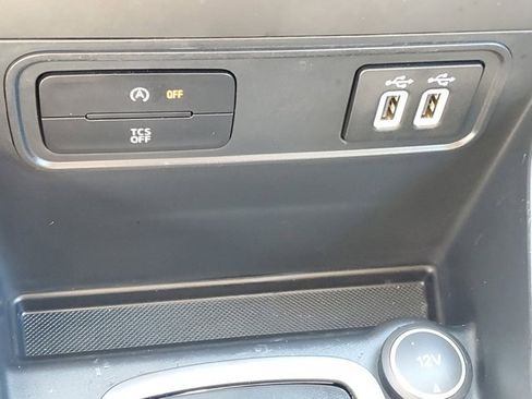 Used 2021 Ford EcoSport SE image 32