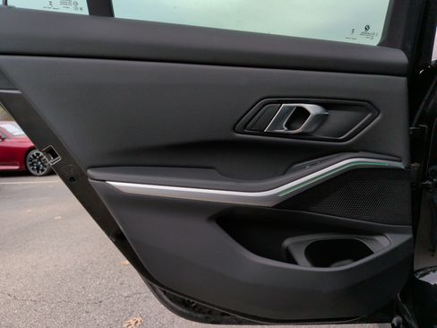 Certified 2024 BMW 330i Sedan w/ Convenience Package image 33