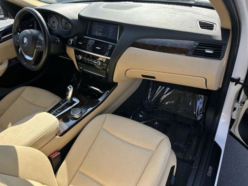 Used 2017 BMW X3 sDrive28i image 12