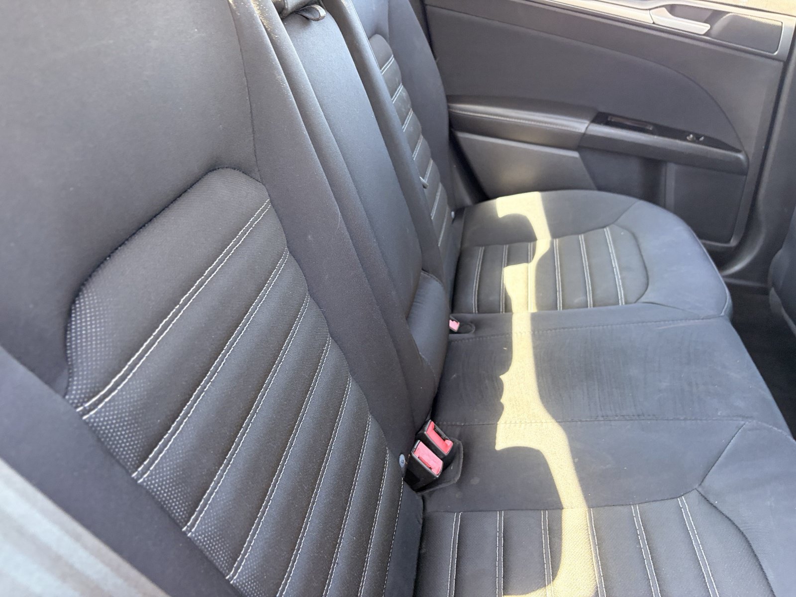 Used 2014 Ford Fusion SE FWD image 13