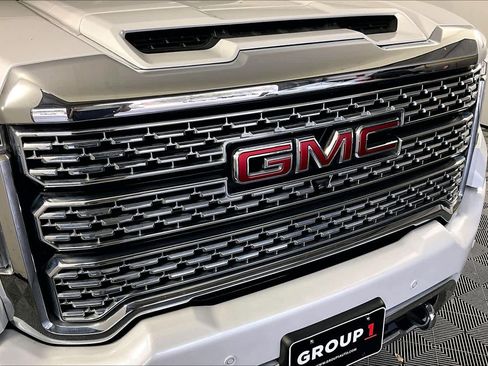 Used 2020 GMC Sierra 2500 Denali w/ Denali Ultimate Package image 30