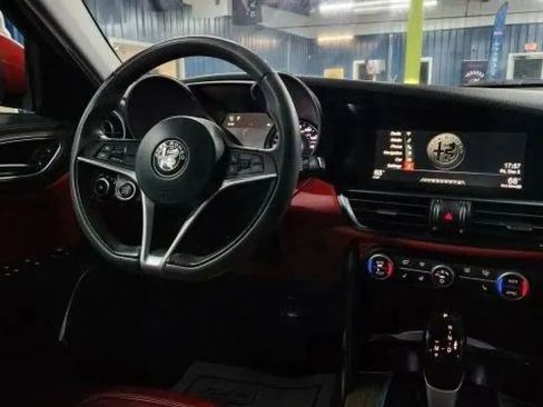 Used 2017 Alfa Romeo Giulia Ti image 43
