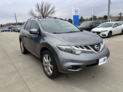 Used 2014 Nissan Murano LE w/ Platinum Edition Package image 3