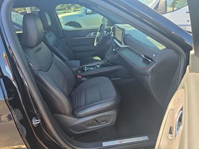 Used 2025 Ford Explorer ST-Line w/ Premium Package RWD image 15