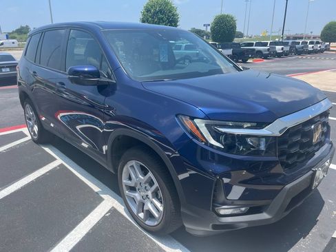 Used 2024 Honda Passport EX-L image 3
