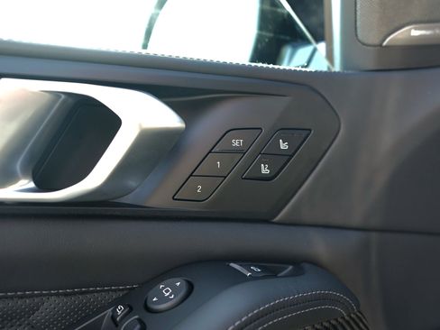 Used 2021 BMW X5 M w/ Competition Package AWD/4WD image 12