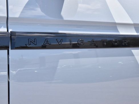 New 2026 Lincoln Navigator L Reserve w/ Jet Appearance Package AWD/4WD image 44