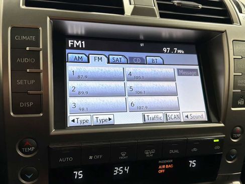 Used 2013 Lexus GX 460 w/ Convenience Pkg image 18