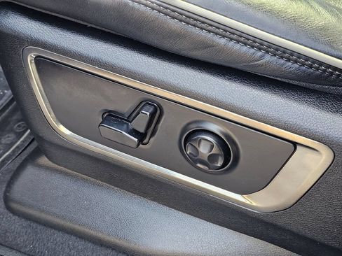 Used 2019 RAM 1500 Limited AWD/4WD image 24