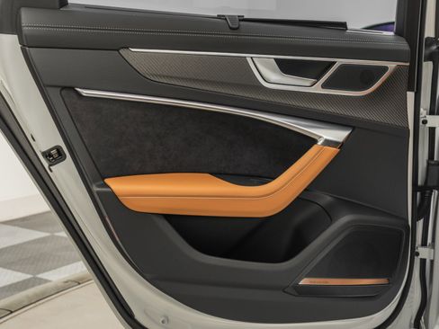 Used 2025 Audi RS 6 performance image 40