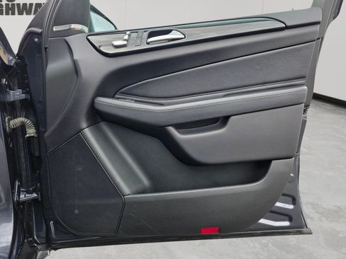 Used 2016 Mercedes-Benz GLE 300d GLE 300d 4MATIC Sport Utility image 31