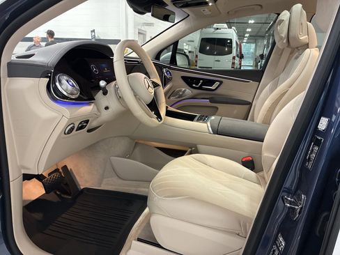 Used 2025 Mercedes-Benz EQS 450+ 4MATIC SUV image 8