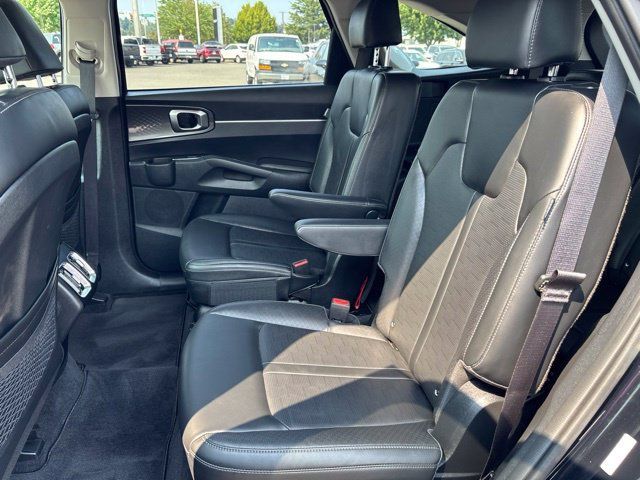 Used 2025 Kia Sorento X-Line EX AWD/4WD image 31
