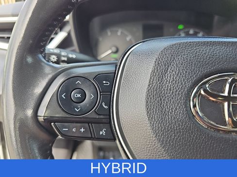 Used 2024 Toyota Corolla SE w/ SE Package FWD image 16