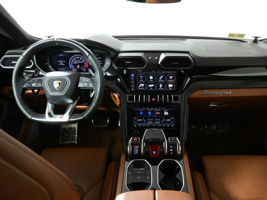 Used 2021 Lamborghini Urus AWD/4WD image 15