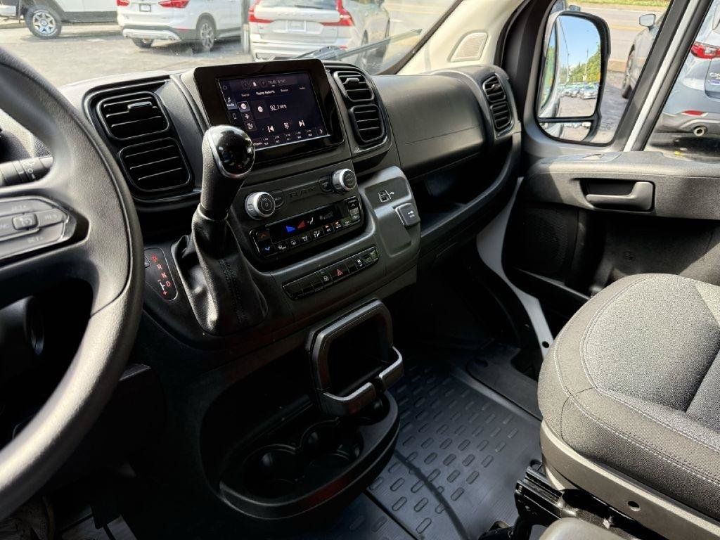 Used 2025 RAM ProMaster 2500 w/ U-Haul Equipment Group FWD image 18
