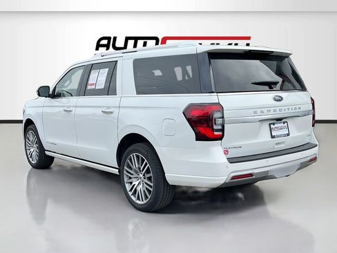 Used 2023 Ford Expedition Max Platinum AWD/4WD image 5
