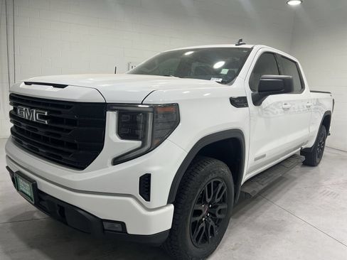 Used 2024 GMC Sierra 1500 Elevation AWD/4WD image 4