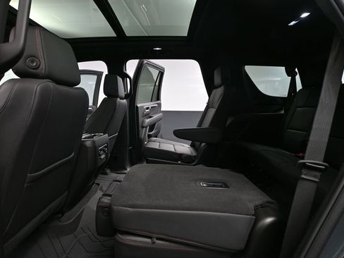 Used 2025 Chevrolet Tahoe RST w/ Comfort Package AWD/4WD image 47