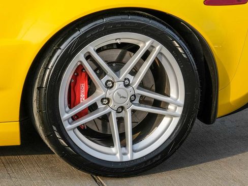 Used 2006 Chevrolet Corvette Z06 w/ Preferred Equipment Group image 49