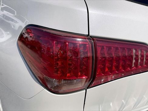 Used 2015 INFINITI QX80 Base w/ 22" Wheel Package image 20