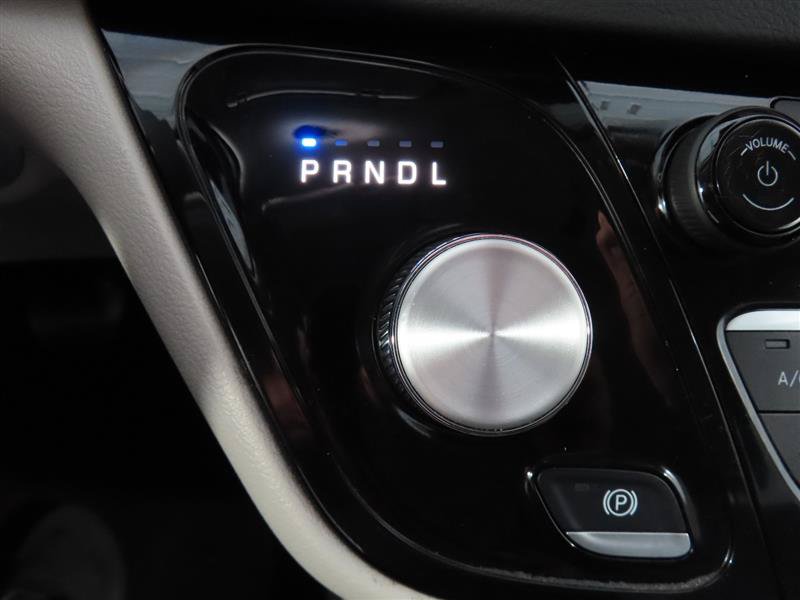 Used 2023 Chrysler Voyager LX FWD image 23