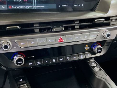 New 2025 Kia Telluride S image 16