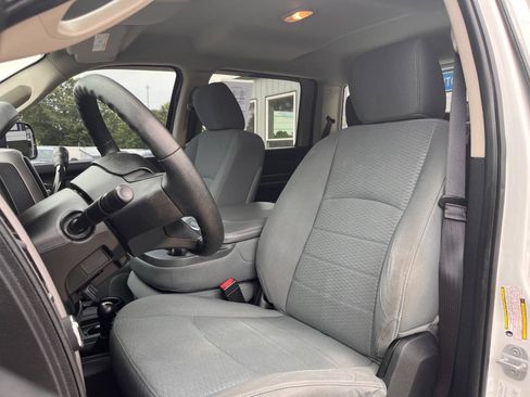 Used 2014 RAM 2500 Tradesman w/ Chrome Appearance Group AWD/4WD image 30
