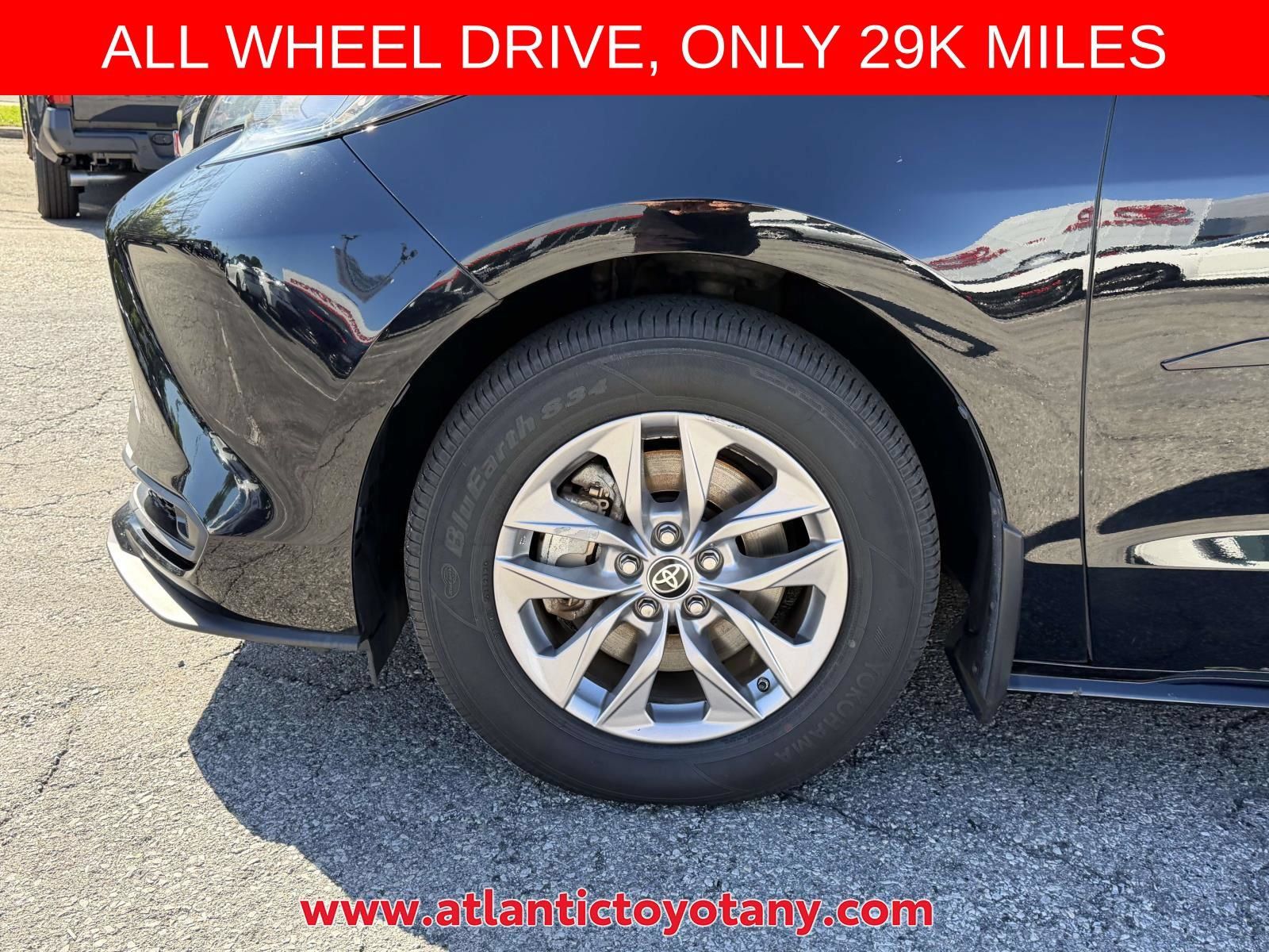 Used 2022 Toyota Sienna LE AWD/4WD image 11